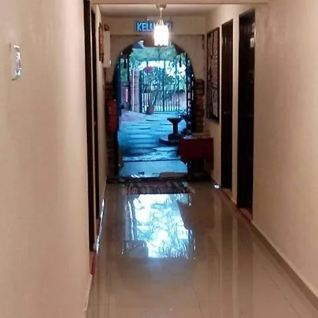 Ali'S Guest House